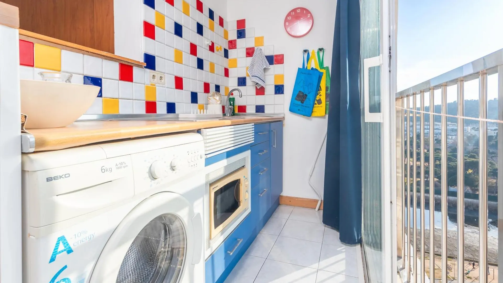 Beach Palace بلاتجا ذارو 0*,  إسبانيا