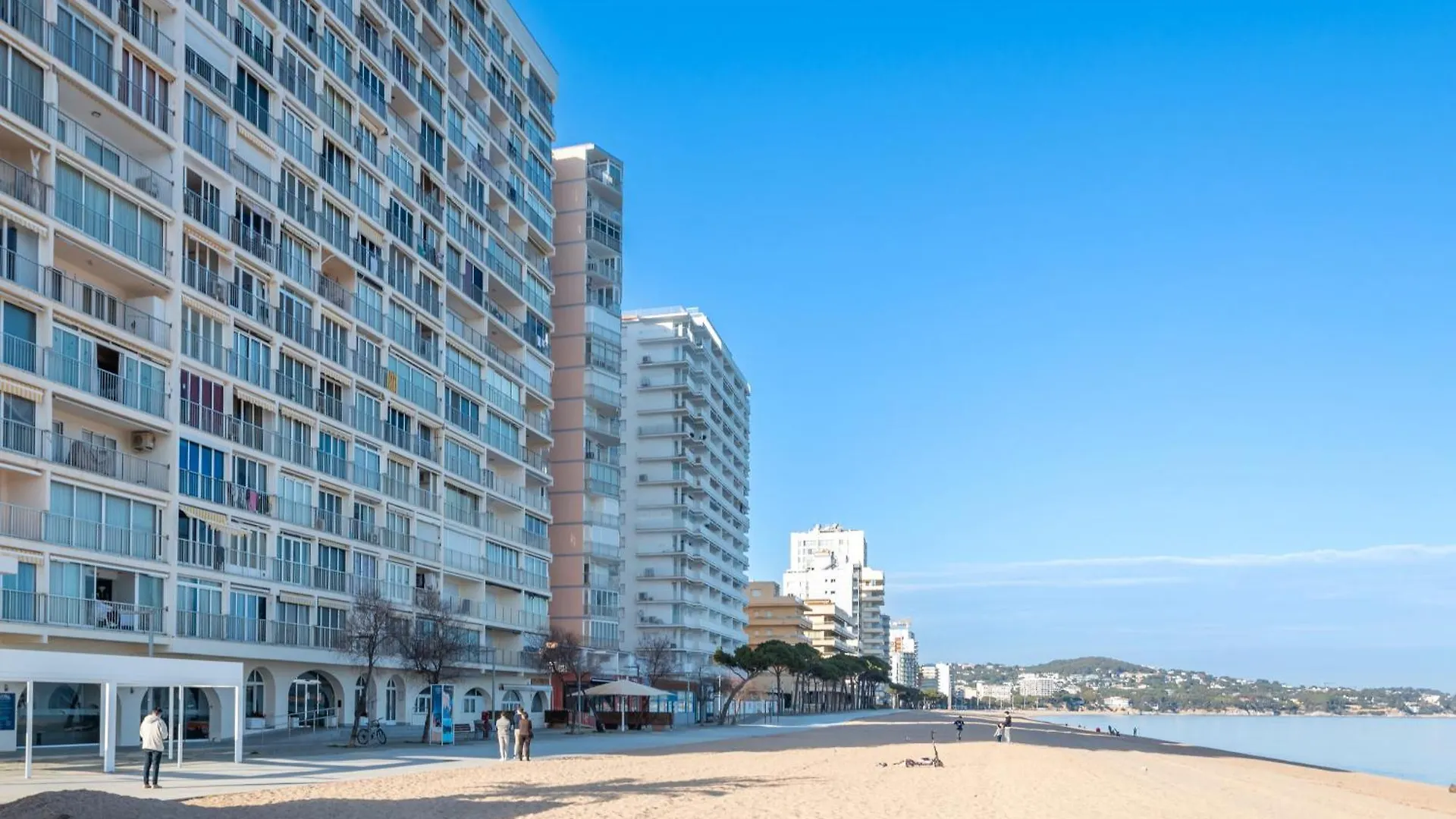 Beach Palace Platja d'Aro  0*,